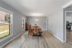 2302 Beaverbrook Dr, Greensboro, NC 27406 - Photo 7