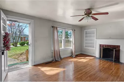 205 Triplett Street, Jonesville, NC 28642 - Photo 5