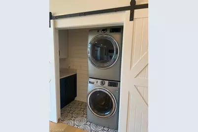 530 N Trade Street #403, Winston-Salem, NC 27101 - Photo 23