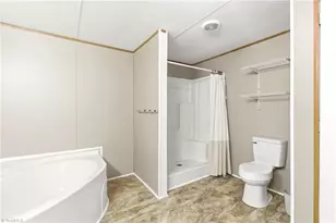 670 Foxwood Rd, Madison, NC 27025 - Photo 21