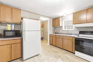 670 Foxwood Rd, Madison, NC 27025 - Photo 15