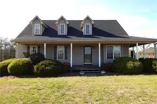 6055 Wind Shadow Ln, Walkertown, NC 27051 - Photo 33