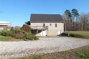 6055 Wind Shadow Ln, Walkertown, NC 27051 - Photo 29