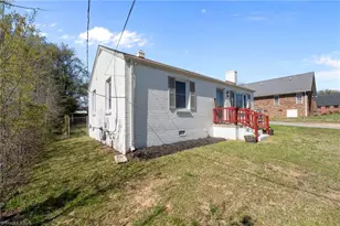 721 Taylor St, Eden, NC 27288 - Photo 23