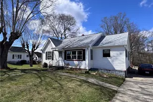 1611 E Pine St, Mount Airy, NC 27030 - Photo 3