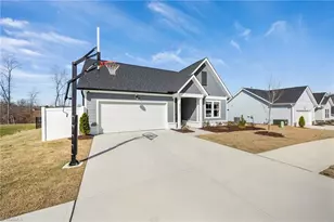 9132 Stoney River Ln, Kernersville, NC 27284 - Photo 37