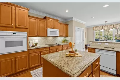 708 Croswell Court, Whitsett, NC 27377 - Photo 19