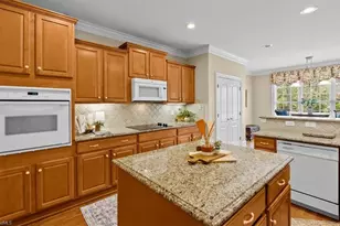 708 Croswell Ct, Whitsett, NC 27377 - Photo 19