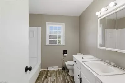 1313 Ridgewood Avenue, Reidsville, NC 27320 - Photo 23