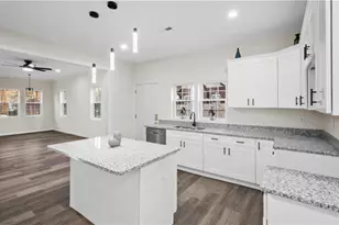 615 Atwater St, Burlington, NC 27215 - Photo 11