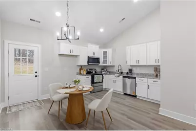 5009 Page Street, Winston-Salem, NC 27105 - Photo 7