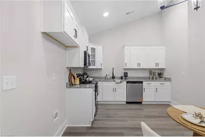 5009 Page Street, Winston-Salem, NC 27105 - Photo 9