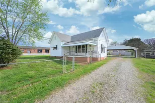 105 Watt St, Cooleemee, NC 27014 - Photo 5