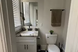 632 N Elm St, Greensboro, NC 27401 - Photo 7