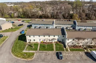 5723 Bramblegate Rd, Greensboro, NC 27409 - Photo 43