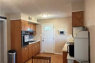 901 Wolf Island Rd, Reidsville, NC 27320 - Photo 7