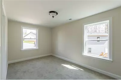 1064 S Sunset Drive, Winston-Salem, NC 27103 - Photo 5