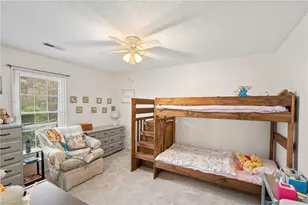 6300 Ridge Haven Rd, Greensboro, NC 27410 - Photo 17