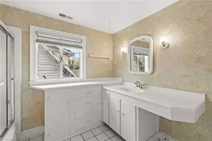 619 W Lexington Ave, High Point, NC 27262 - Photo 35