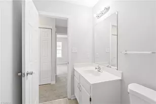 1109 Benjamin Benson St, Greensboro, NC 27406 - Photo 17