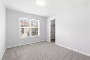 1109 Benjamin Benson St, Greensboro, NC 27406 - Photo 21