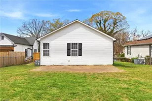 1109 Benjamin Benson St, Greensboro, NC 27406 - Photo 35