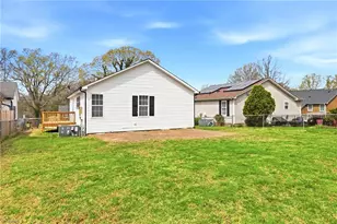 1109 Benjamin Benson St, Greensboro, NC 27406 - Photo 37