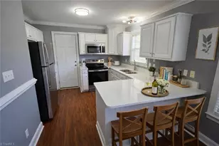 2208 Foxfire Ln, Burlington, NC 27217 - Photo 3