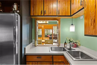 1007 Wickliff Avenue, High Point, NC 27262 - Photo 17