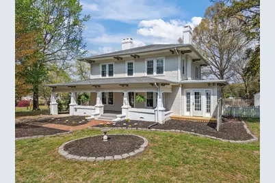 303 E Swannanoa Avenue, Liberty, NC 27298 - Photo 3