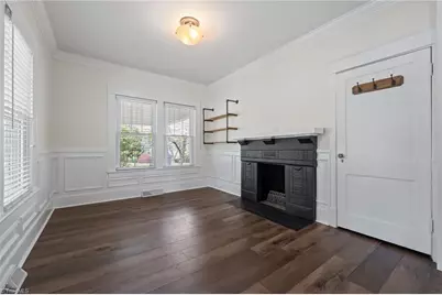 303 E Swannanoa Avenue, Liberty, NC 27298 - Photo 11