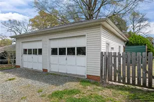 303 E Swannanoa Ave, Liberty, NC 27298 - Photo 43