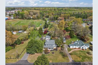 303 E Swannanoa Avenue, Liberty, NC 27298 - Photo 45