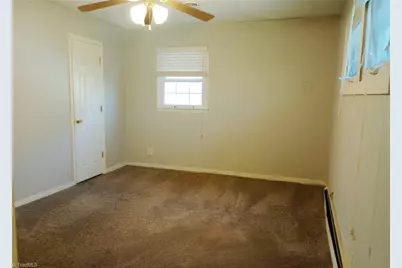 3202 Northampton Drive, Greensboro, NC 27408 - Photo 13