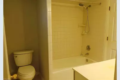 3202 Northampton Drive, Greensboro, NC 27408 - Photo 17