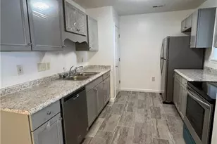 2620 Guyer St, High Point, NC 27265 - Photo 5