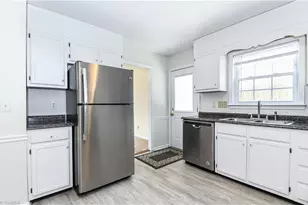 2108 Tarrywood Dr, Greensboro, NC 27455 - Photo 7