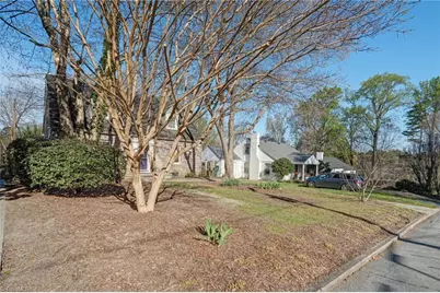 406 Westdale Place, Greensboro, NC 27403 - Photo 3