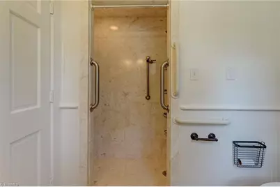 406 Westdale Place, Greensboro, NC 27403 - Photo 19