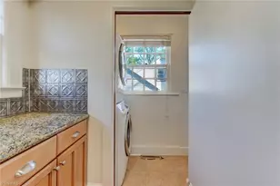 406 Westdale Pl, Greensboro, NC 27403 - Photo 15