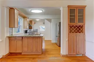 406 Westdale Pl, Greensboro, NC 27403 - Photo 11