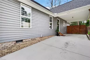 629 Rockspring Rd, High Point, NC 27262 - Photo 33