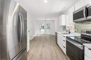 629 Rockspring Rd, High Point, NC 27262 - Photo 11