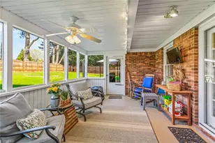 1053 Windwood Dr, Kernersville, NC 27284 - Photo 25