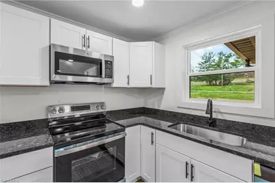 5424 US Highway 21, Jonesville, NC 28642 - Photo 13