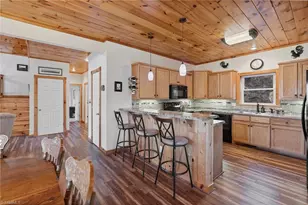 490 Blue Heron Ln, Wilkesboro, NC 28697 - Photo 9