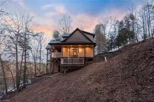 490 Blue Heron Ln, Wilkesboro, NC 28697 - Photo 3