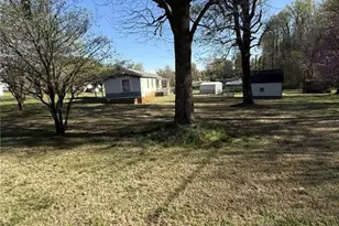 3085 Stonehenge Rd, Thomasville, NC 27260 - Photo 11