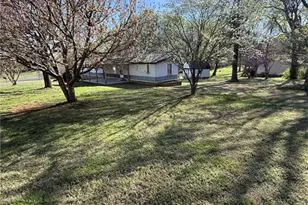 3085 Stonehenge Rd, Thomasville, NC 27260 - Photo 5