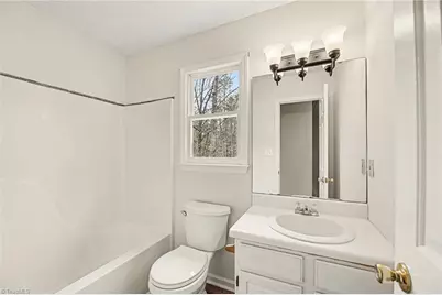 401 Sherwood Court, Eden, NC 27288 - Photo 15